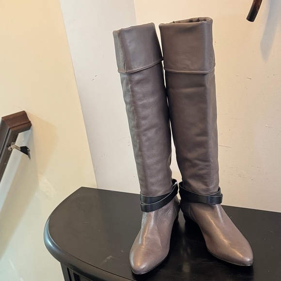 Like New Pour La Victoire Gray Over the Knee Pull Up Boots - Picture 2 of 11